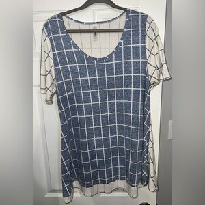 LulaRoe White & Blue Windowpane Plaid Short Sleeve Top XL